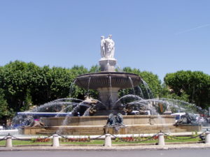 Aix en Provence situé à 45min de location de Fontenelle