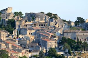 Les Baux de Provence situé à 20min de la Résidence de vacances Fontenelle